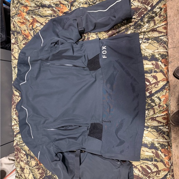 Fox Racing Defend Gore-Tex ADV Jacket - Picture 10 of 15